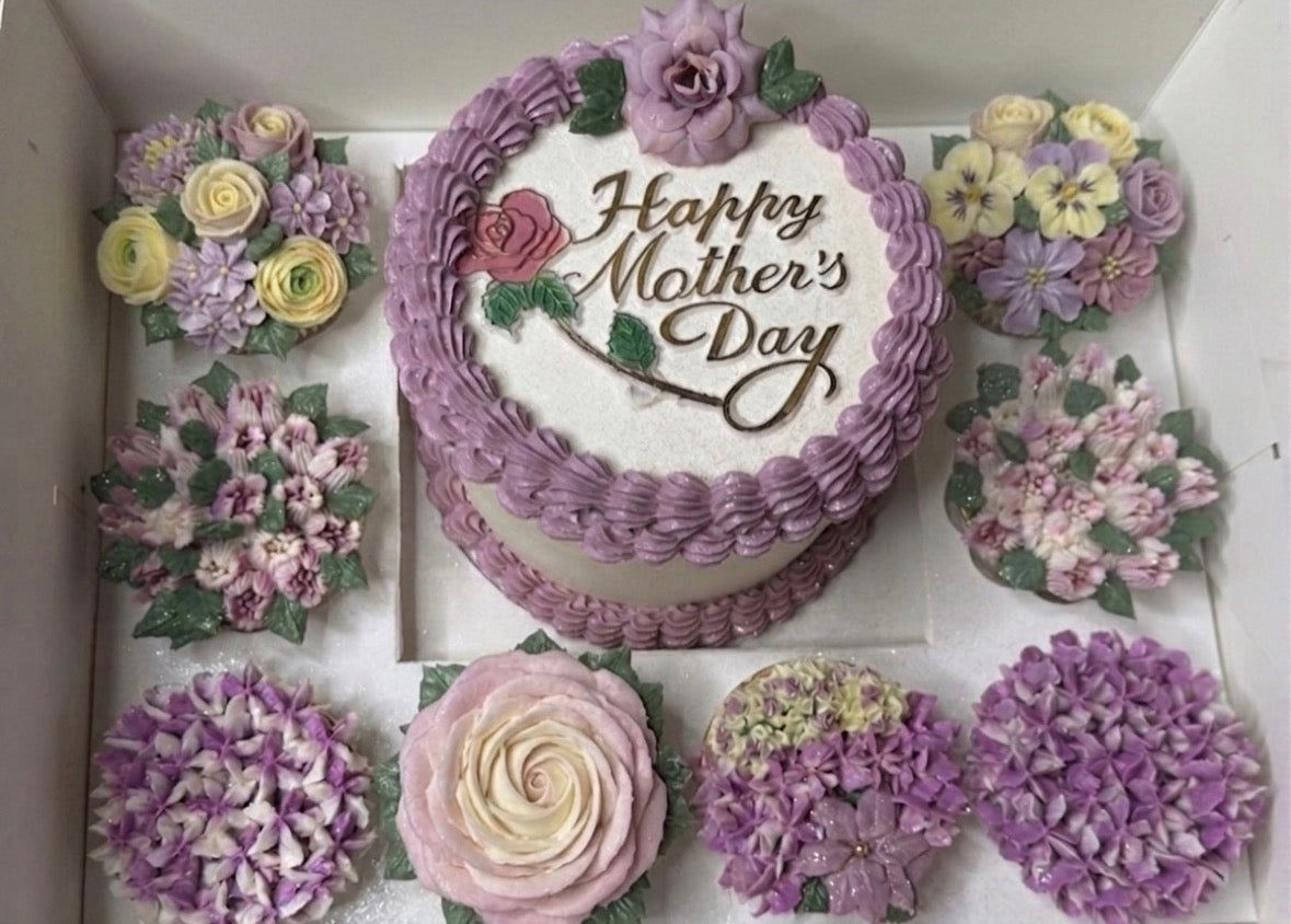 Custom Bento Box Cake Set